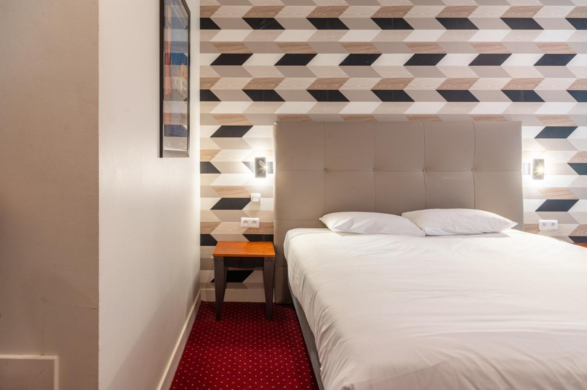 Logis Le Relais De Fusies Hotel Lacaune Ngoại thất bức ảnh